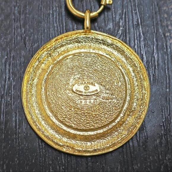 💃CHANEL Gold Plated CC Logos Cambon Charm Vintage Necklace Pendant - Picture 5 of 6